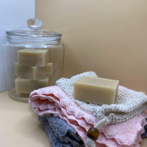 Goat Milk & Collagen Soap | Honeysuckle & Amber